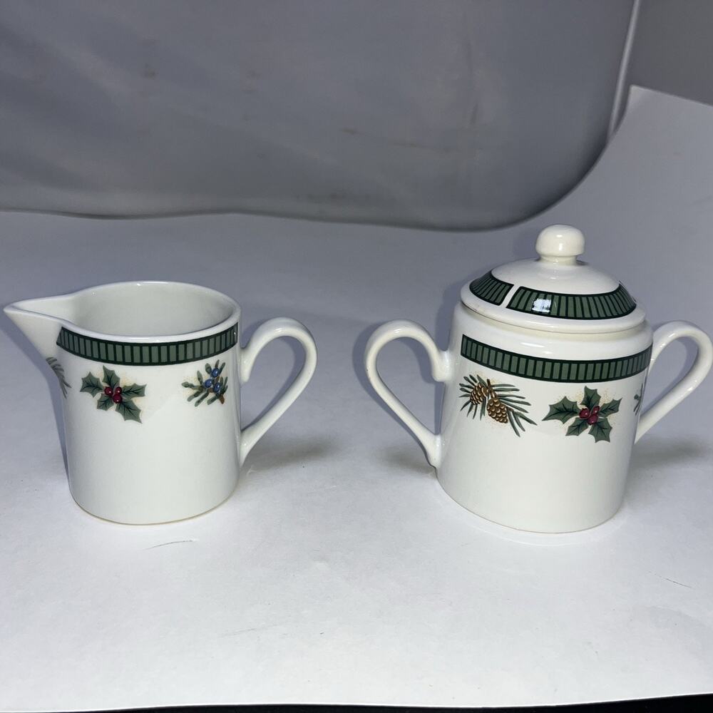 Fairfield Chiina Wintergreen Pattern Sugar & Creamer Set